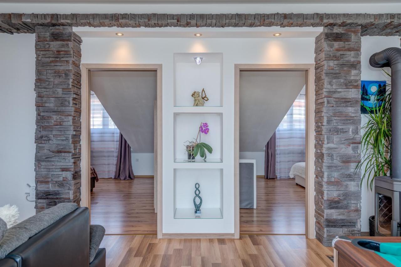 Summer Orchid - Spacious Duplex By The Beach & Ps5 Stobreč Екстериор снимка