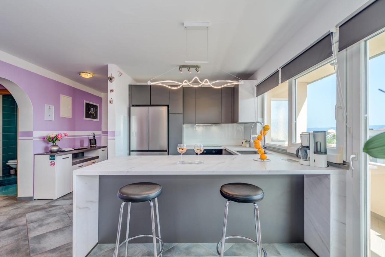 Summer Orchid - Spacious Duplex By The Beach & Ps5 Stobreč Екстериор снимка